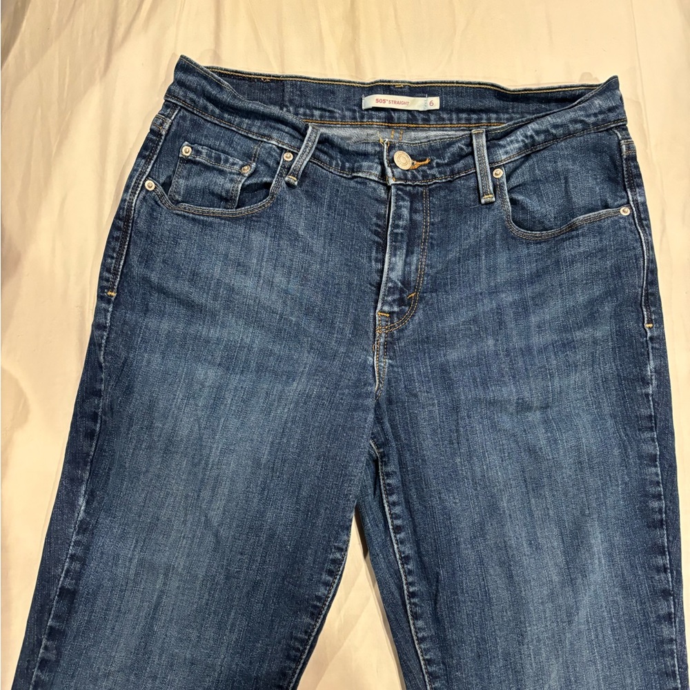 Women’s Levi Straight Leg Jeans
